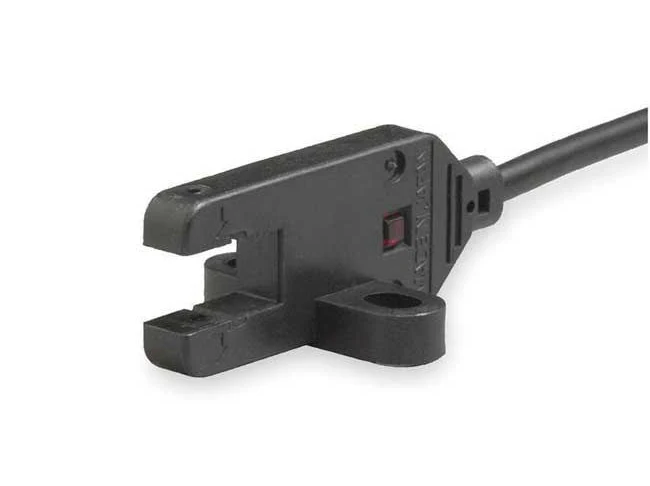 EE-SX772A  Cảm biến quang chữ U Omron dạng T